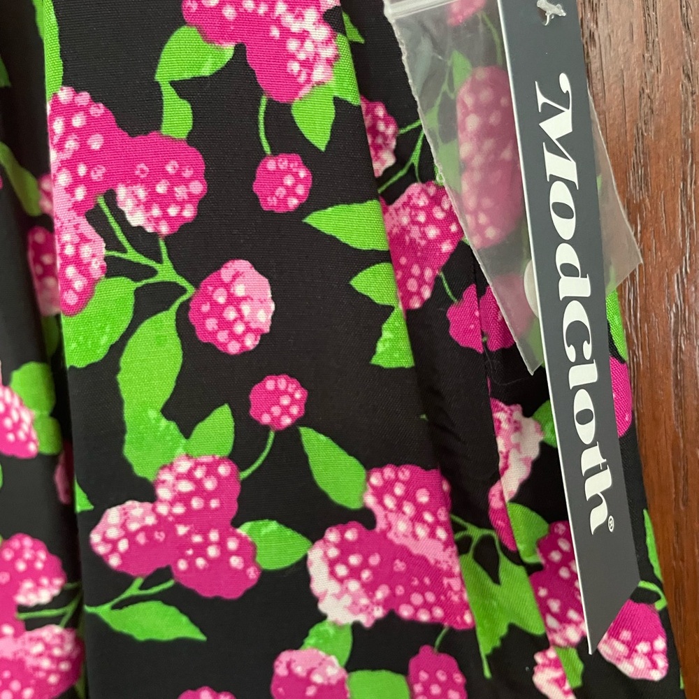 ModCloth raspberry top - Picture 2 of 3
